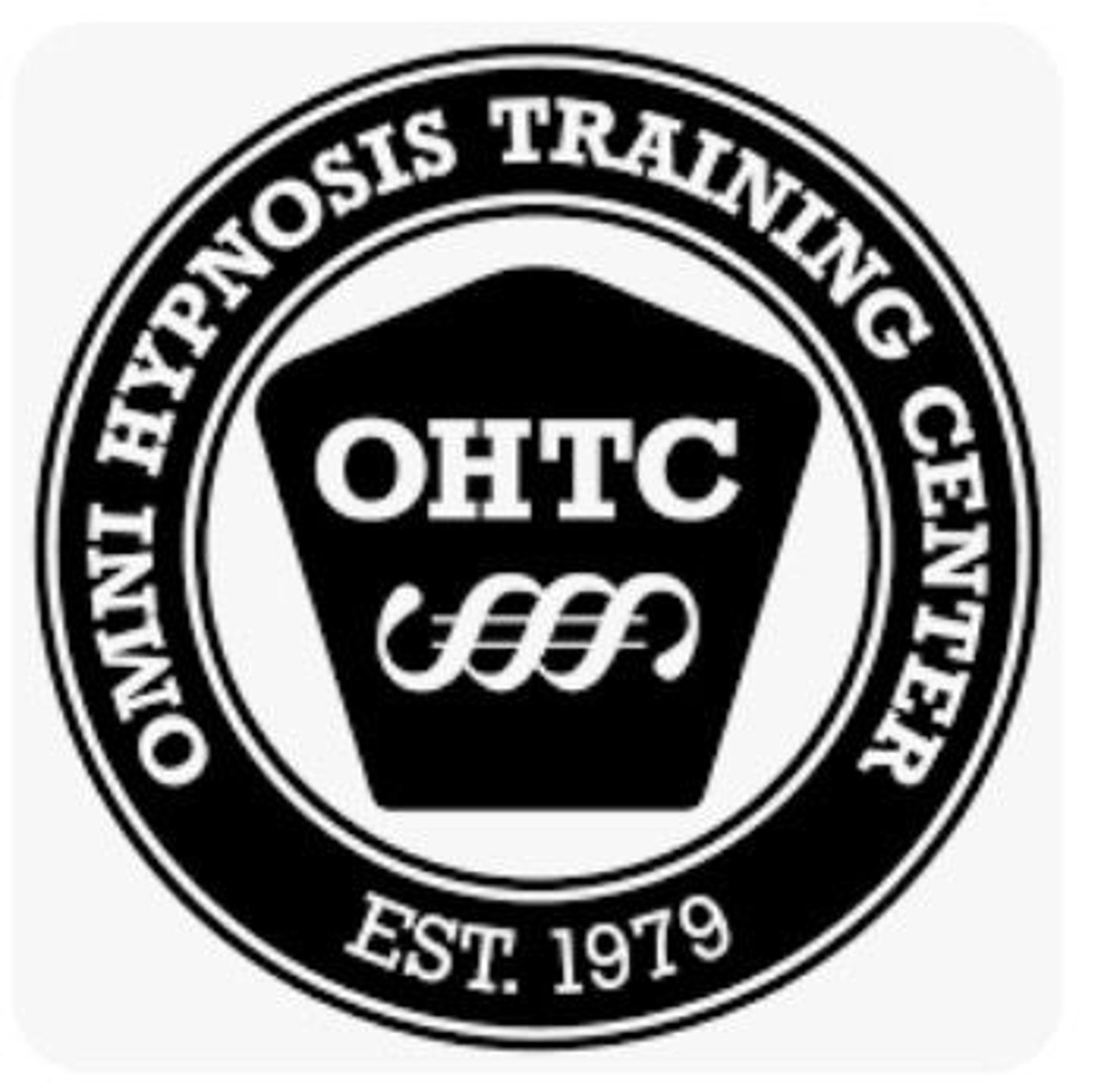 Rundes Logo des Omni Hypnosis Training Center mit OHTC-Schriftzug, Wellensymbol und der Aufschrift Est. 1979.